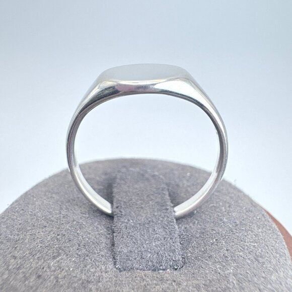 VTG Solid Sterling Silver 925 Oval Signet Style Tapered Band Ring Size 8.25 - Picture 4 of 8